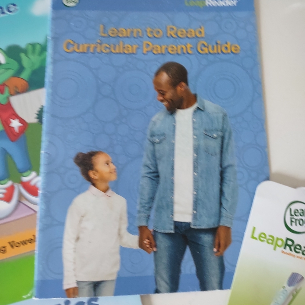 LeapReader Interactive Book Set - Multicolor - Picture 3 of 6